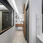 Modern Arch Of Galerius Apartment Thessaloniki