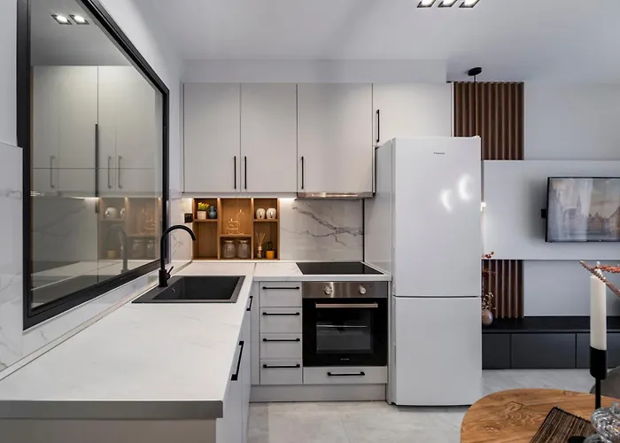 Apartment Modern Arch Of Galerius *