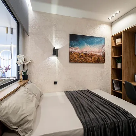 P Deluxe 10 Apartment Thessaloniki