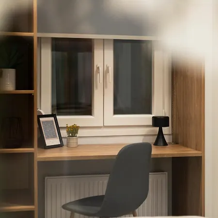 P Deluxe 10 Apartment