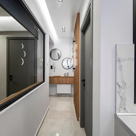 Modern Arch Of Galerius Apartment Thessaloniki